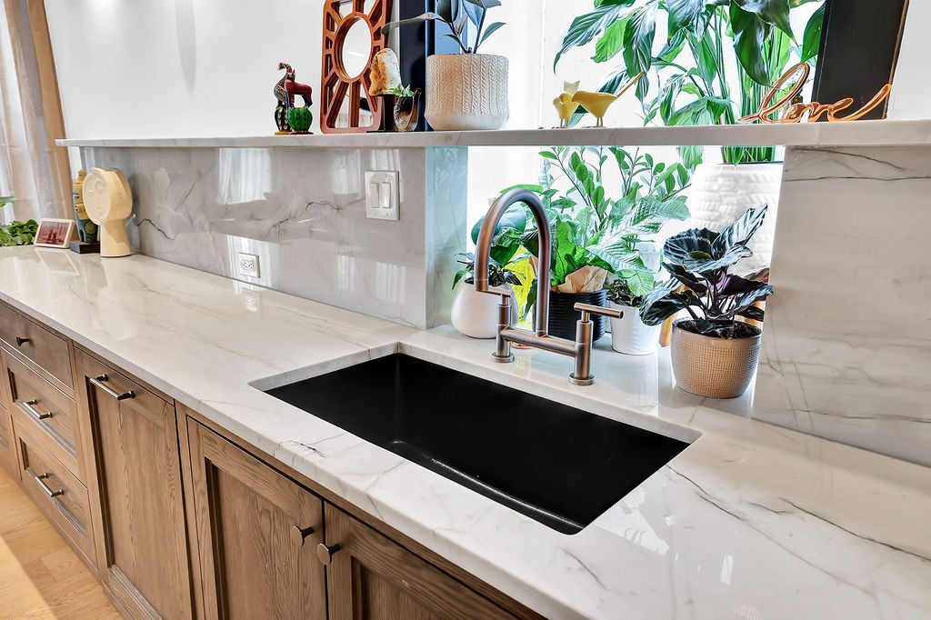 Engineered quartz kitchen